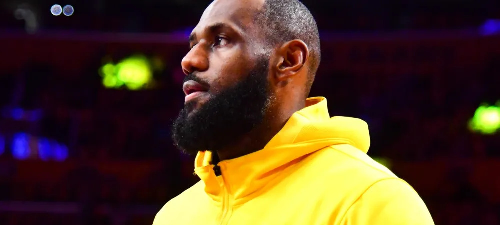 LeBron James toma a primeira decisão de seu futuro com o Lakers