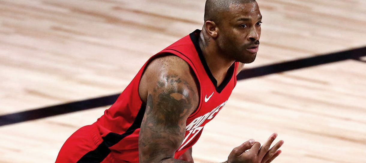 Além de Cousins, Adrian Wojnarowski afirma que Lakers está de olho em outro jogador do Rockets