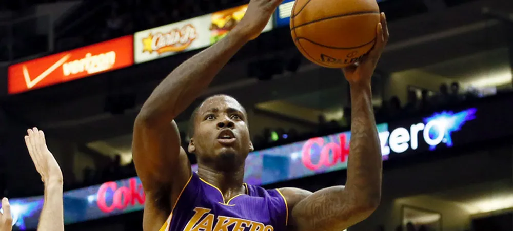 Porque Ed Davis precisa ser o titular do time de Scott