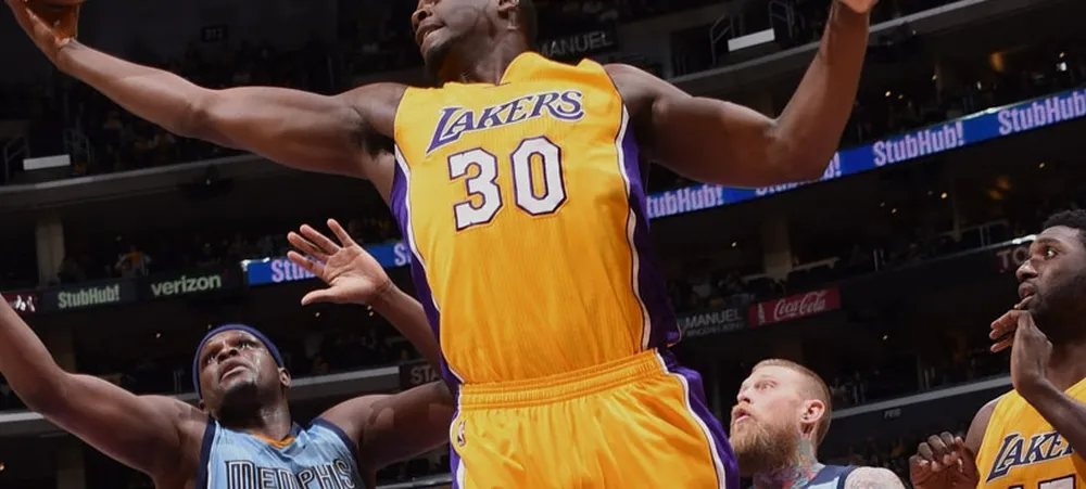 Lakers vence Grizzlies na volta de Kobe Bryant