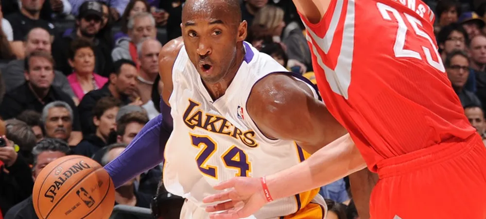 Pra cima deles! Lakers encara Rockets na estréia