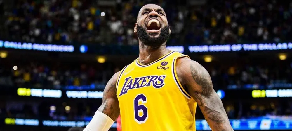 NBA: LeBron James prova mais uma vez que não é deste mundo