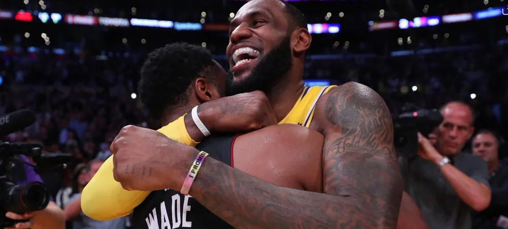 NBA: LeBron James parabeniza Dwyane Wade por nova grande conquista