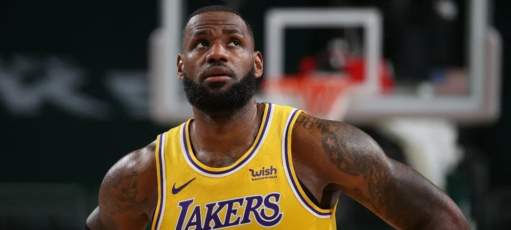 LeBron James manda recado para companheiros após derrota contra o Wizards
