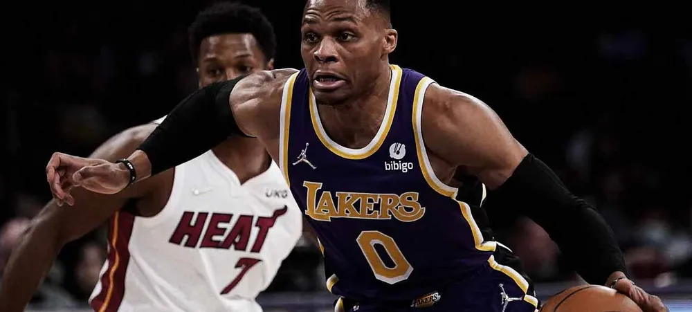 NBA: Que jogo! Com apenas 9 jogadores Lakers vence Heat na prorrogação