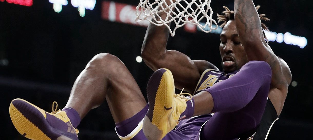 Lakers atropela o Warriors no Staples Center