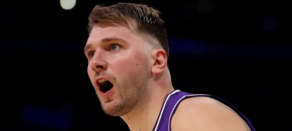 Lakers tem relatório de lesões surpreendente para jogo contra o Clippers