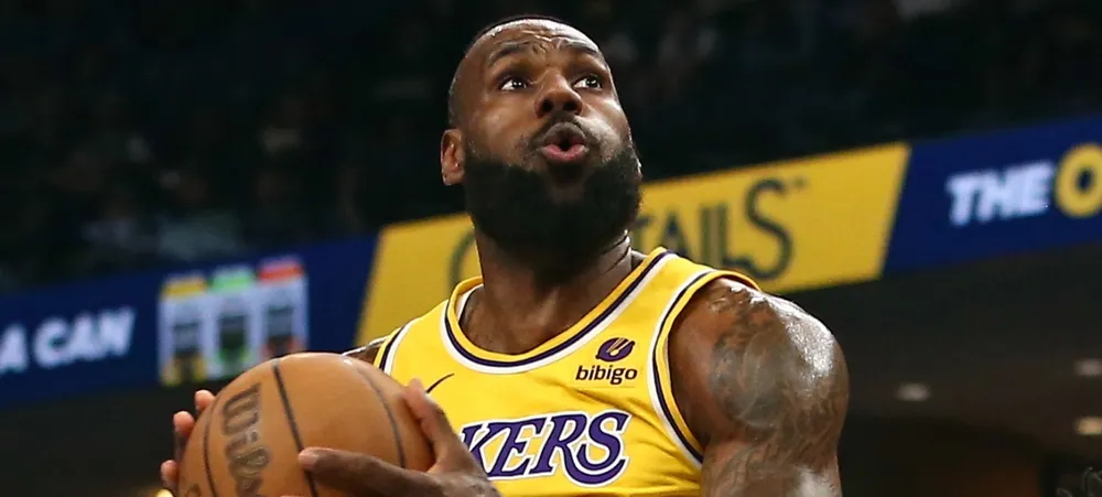 LeBron James volta a impressionar com mais um feito conquistado