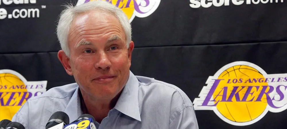 Lakers ainda planeja fazer uma troca