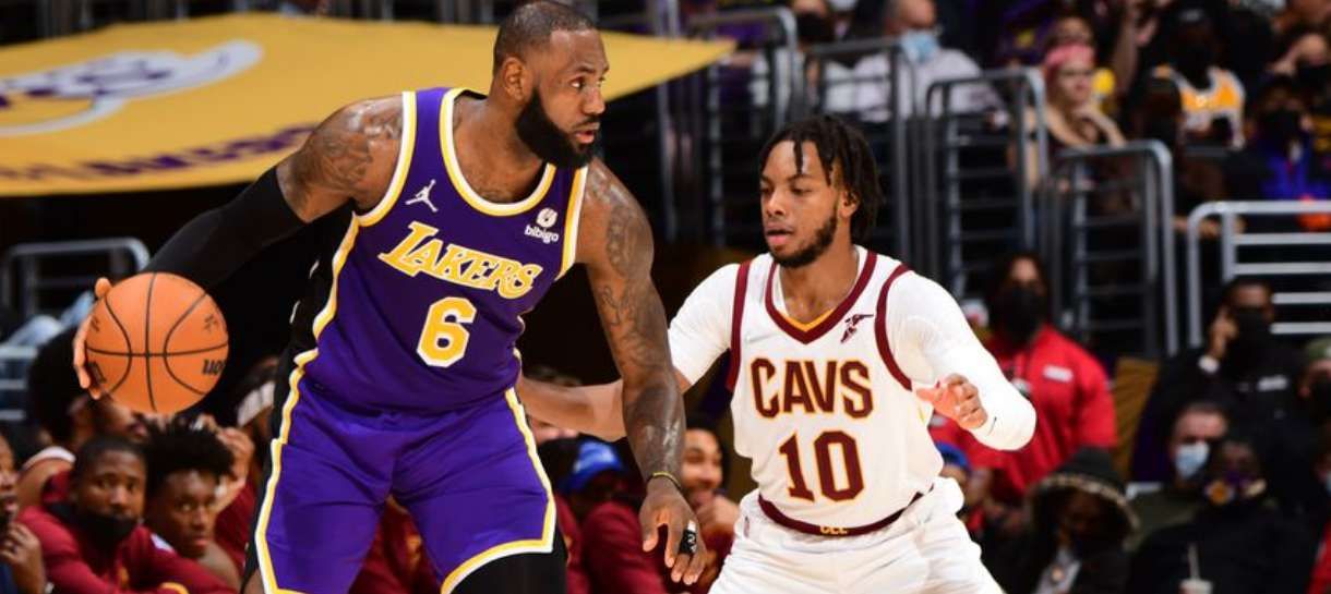 NBA: Lakers tem um duro teste contra o Cavs na tarde deste domingo