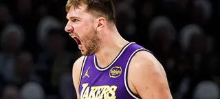 Luka Doncic monstruoso comanda vitória do Lakers sobre o Jazz