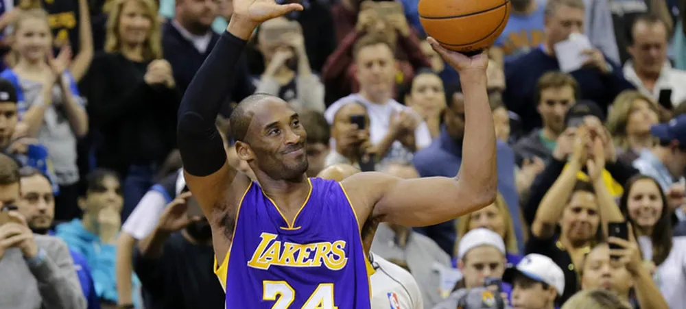 Em noite histórica de Kobe, Lakers vence Wolves