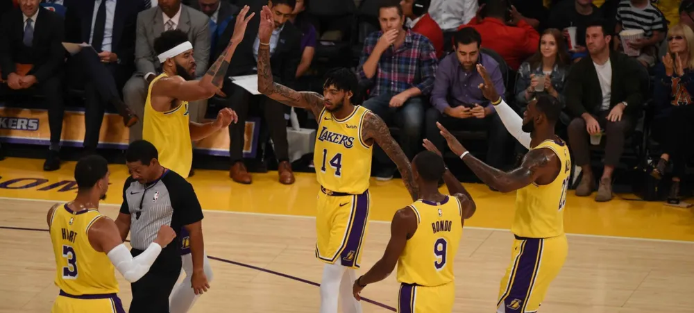 Na “noite do orgulho” Lakers vence o primeiro jogo na pré-temporada