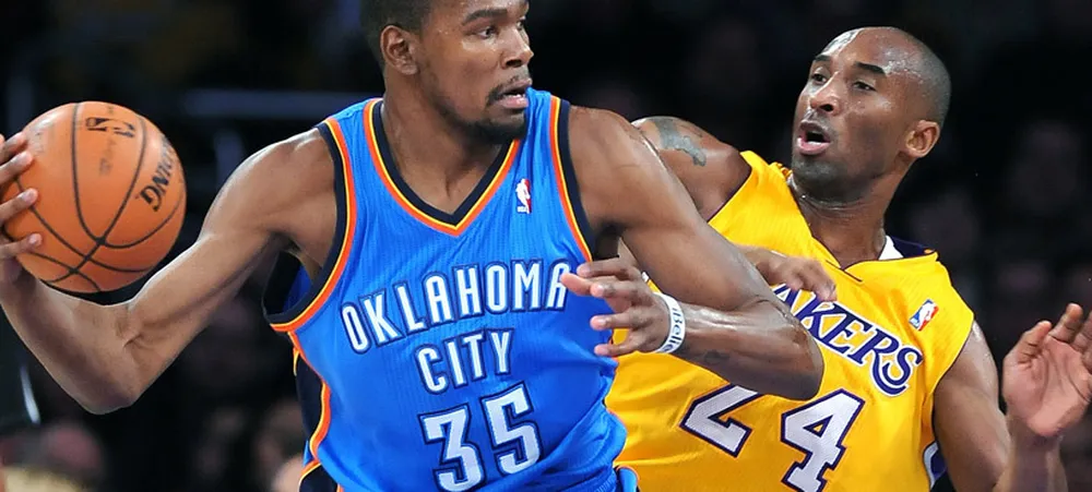 Confira o duelo entre Kobe Bryant e Kevin Durant