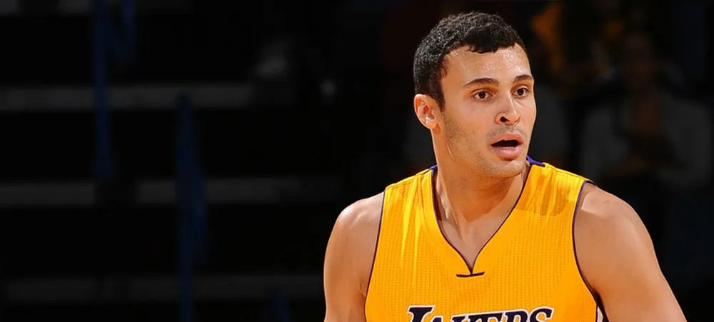 Lakers deve deixar Larry Nance Jr. de fora