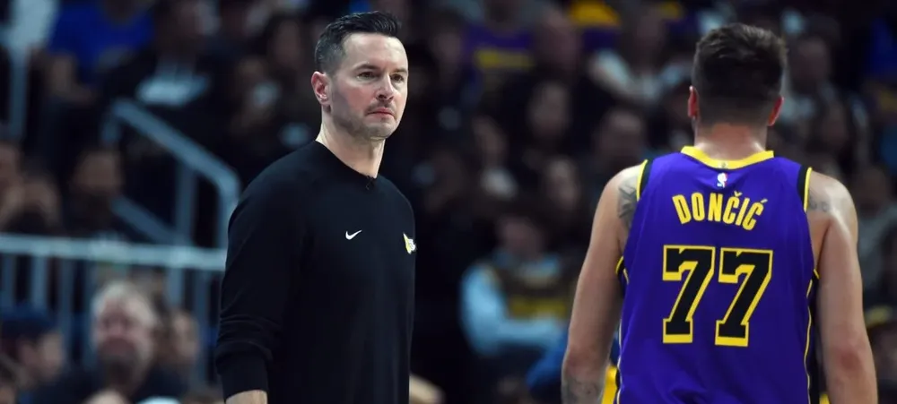 Vídeo mostra discussão entre Luka Doncic e JJ Redick durante vitória do Lakers sobre o Warriors