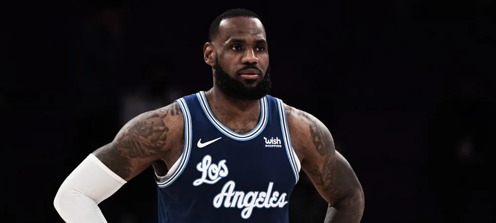 NBA: LeBron James comenta derrota do Lakers para o Nets