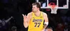 Lakers escolheu o dia de homenagear Doncic na arena