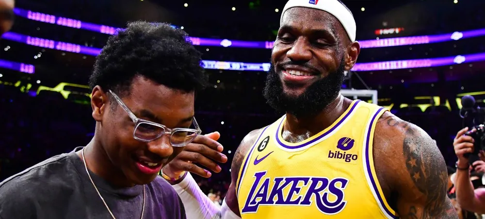 Filho de LeBron, Bryce James toma decisão importante sobre futuro no basquete