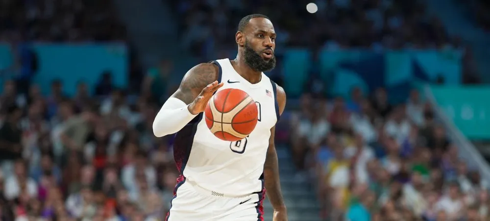 Olimpíadas de Paris: LeBron quebra recorde mesmo com atuação tímida, e EUA se classifica