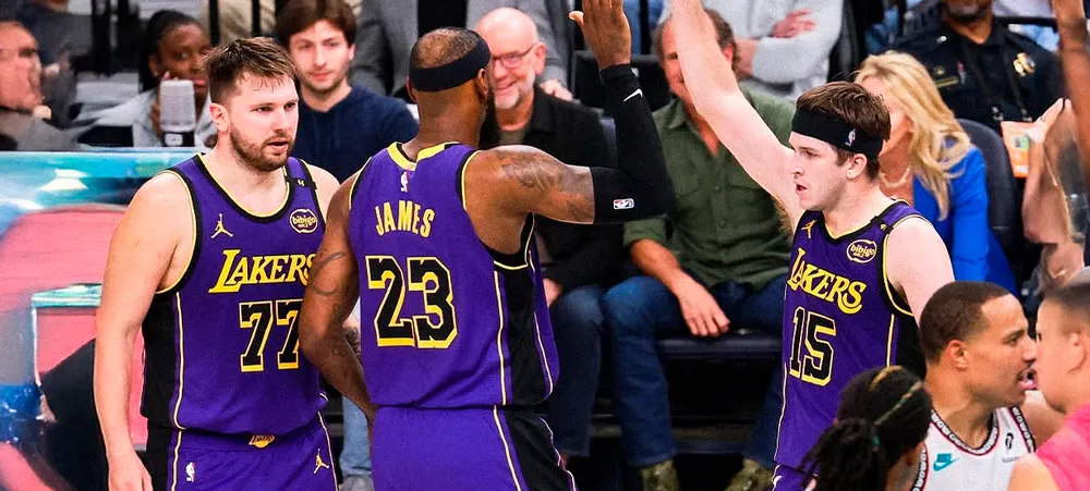 Os números absurdos e históricos de Doncic, LeBron e Reaves no Lakers