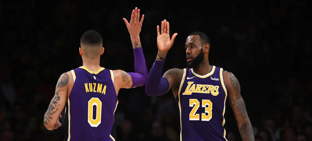 De volta à Los Angeles, Lakers encara Pelicans