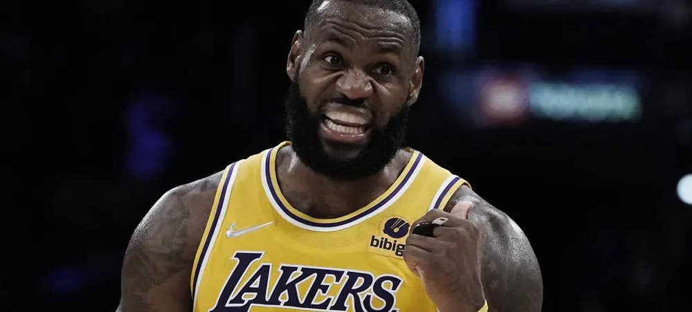 NBA: Erro bizarro de arbitragem quase causa derrota do Lakers em Los Angeles