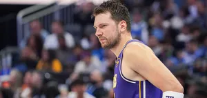 O recado que o mini camp de Luka Doncic passa a Rob Pelinka