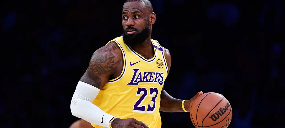 Lakers encara Rockets com objetivo bem definido rumo aos playoffs da NBA