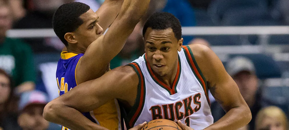 Lakers é derrotado pelo Bucks na prorrogação