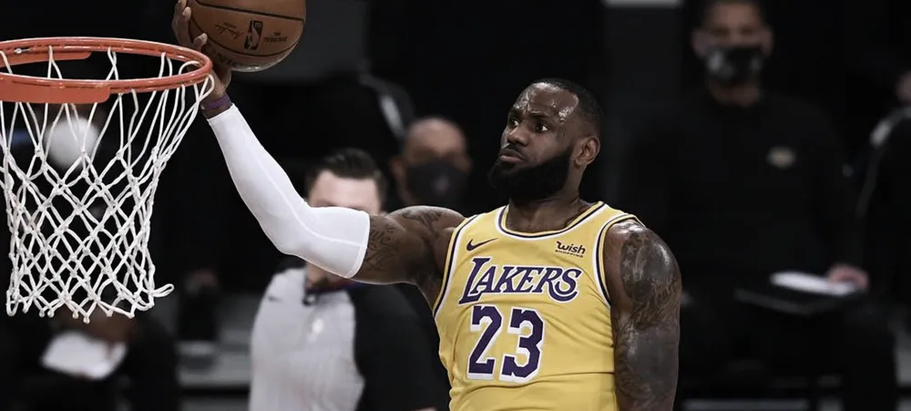 NBA: Frank Vogel revela porque o Lakers ainda não descansou LeBron James