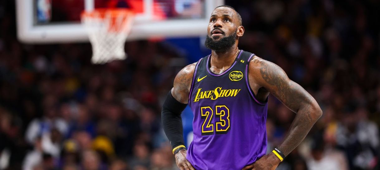 Incêndio em Los Angeles obriga LeBron James a evacuar sua casa
