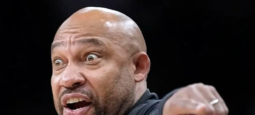 NBA: Darvin Ham não poupa jogadores do Lakers mesmo após vitória contra o Spurs