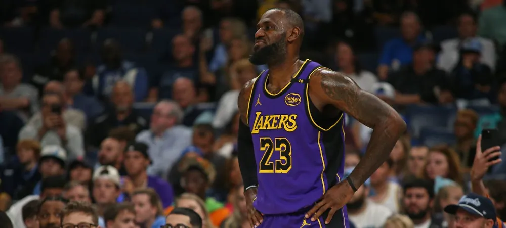 Derrota feia do Lakers pro Grizzlies escancara má gestão de Pelinka