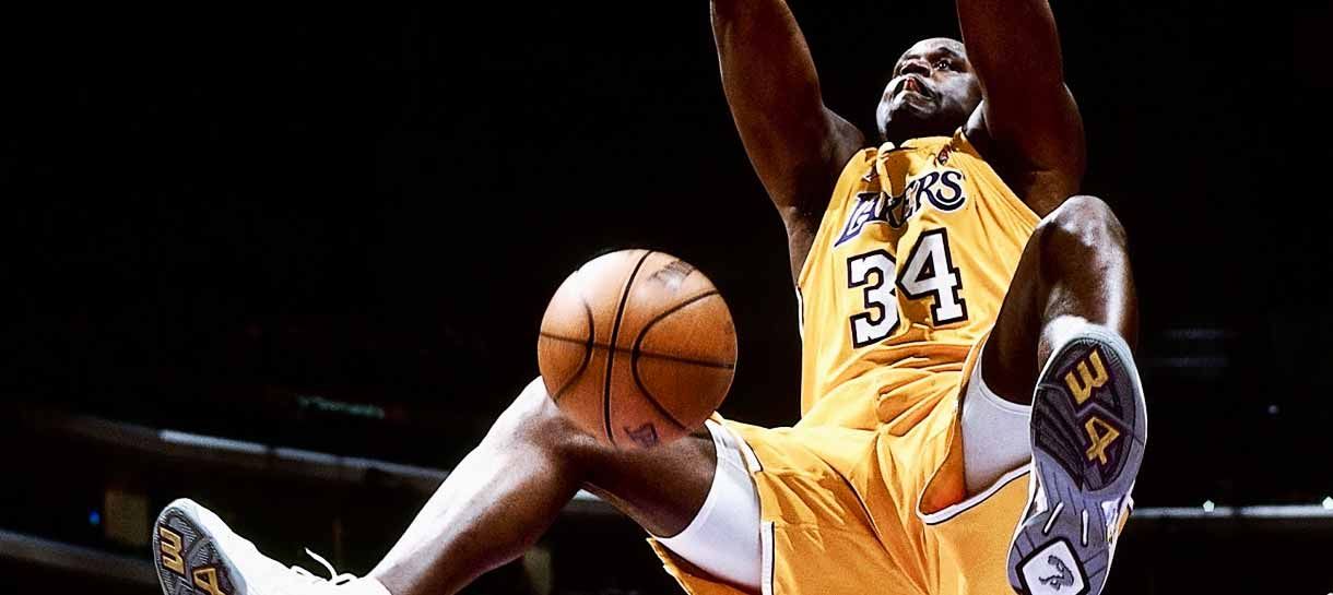Shaq concorda que ele é o quarto melhor pivô da história da NBA