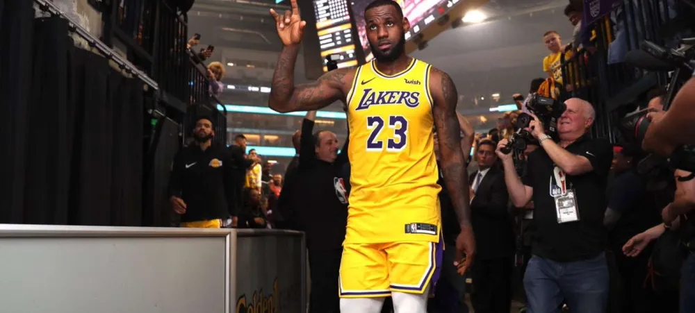 Lakers vence o Kings com excelente desempenho defensivo