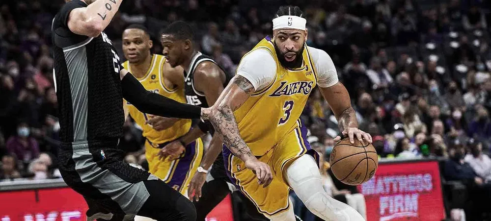NBA: Sem LeBron James, Lakers atropela o Kings em Sacramento
