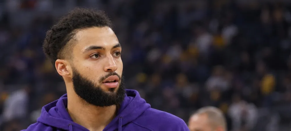 O Lakers dispensou o reforço que assinou na véspera