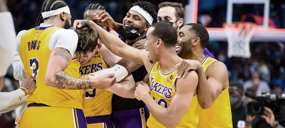 NBA: Austin Reaves garante vitória do Lakers com bola de três pontos espetacular na prorrogação
