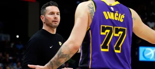 ‘Decepcionado’: JJ Redick define atuação de Luka Doncic contra o Mavs