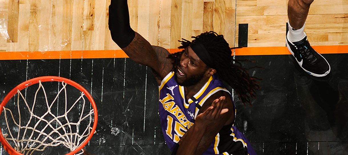 Lakers engrena no fim e garante vitória contra o Magic