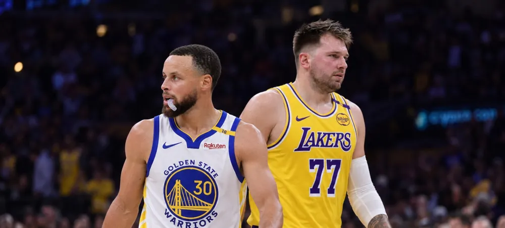 Lakers e Warriors: dez anos separados por meio ponto