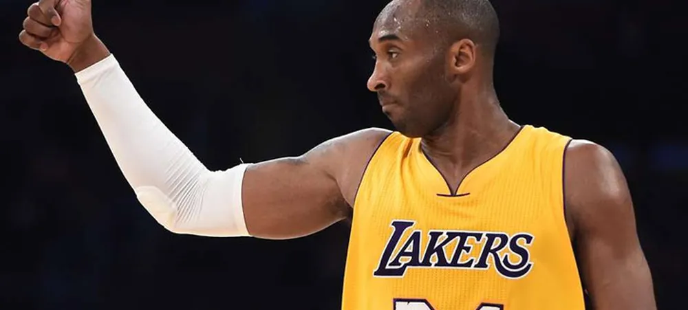 [Video] Kobe dá 17 assistências e bate recorde