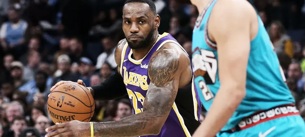 De volta, Lakers encara Grizzlies no Staples Center