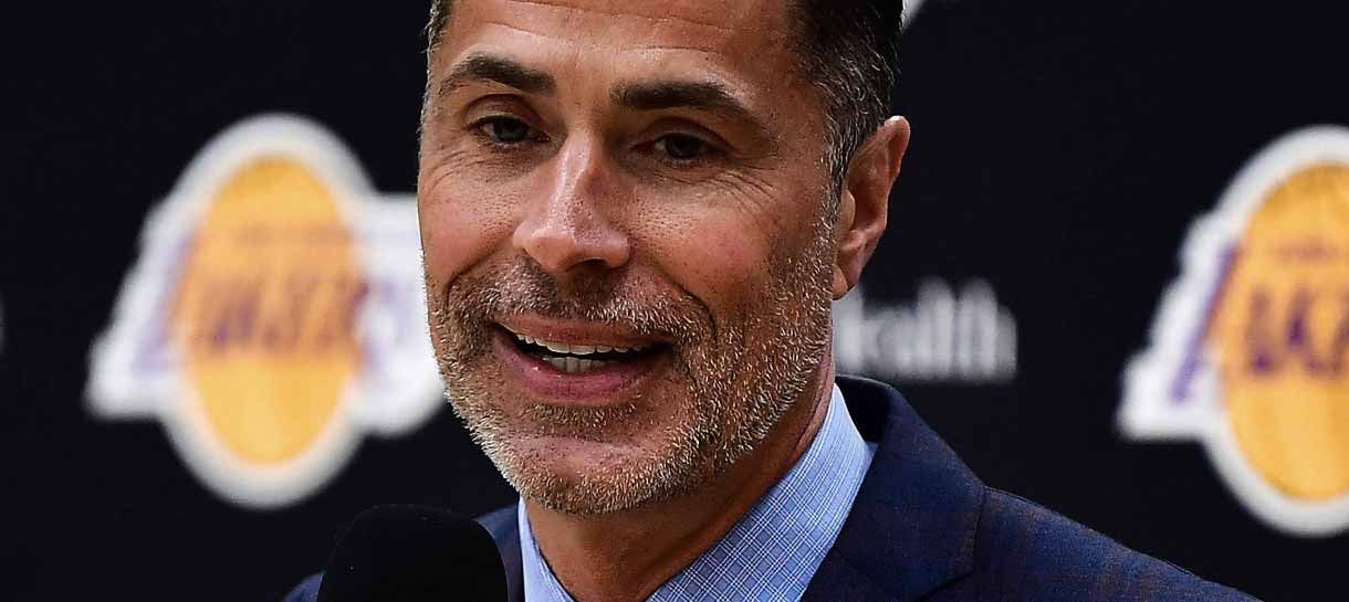 NBA: Lakers tem um novo plano caso não consiga Kyrie Irving