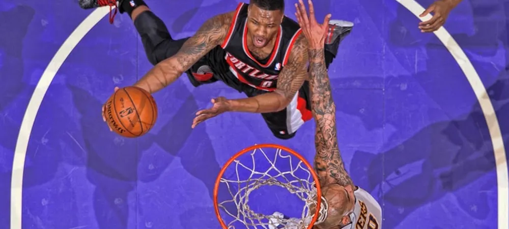 Lillard detona com o Lakers novamente