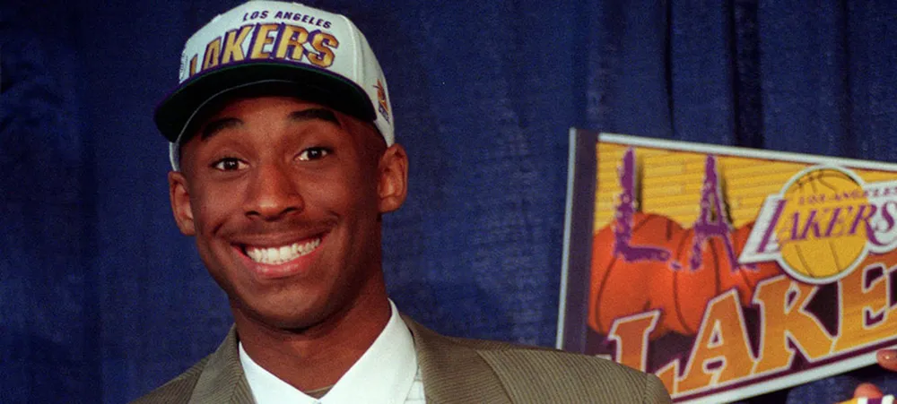 Confira os bastidores dos 20 anos de carreira de Kobe Bryant