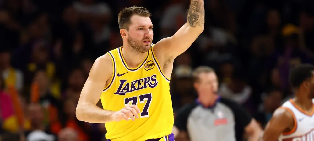 É hoje! Lakers encara Warriors na rodada de abertura da NBA