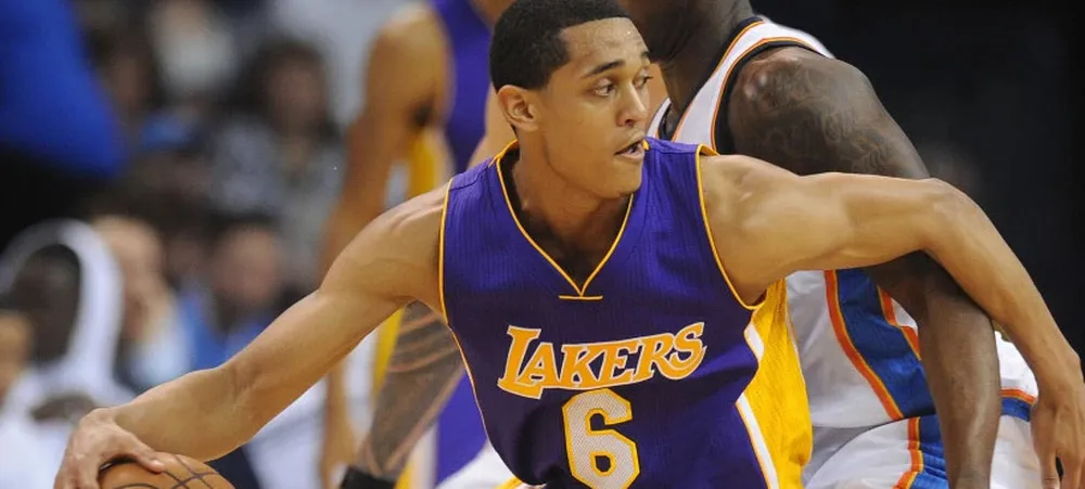 Clarkson tem receita para melhorar seus arremessos