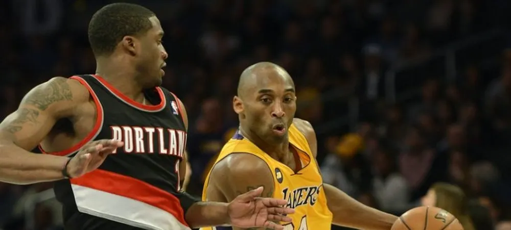 Com volta de Kobe, Lakers encara Blazers
